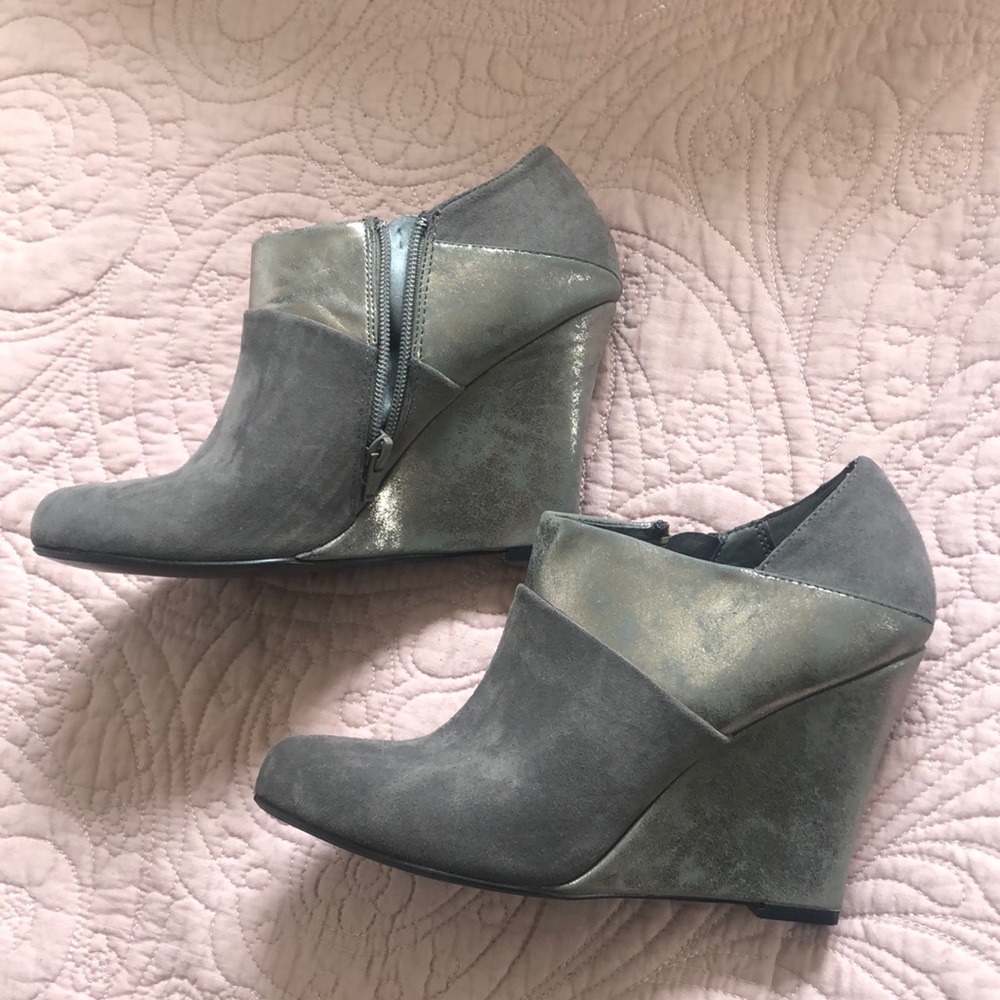 Go Max Frasia metallic wedge ankle boot